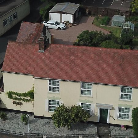 Woodlands 159 Bed & Breakfast Pershore Bagian luar foto