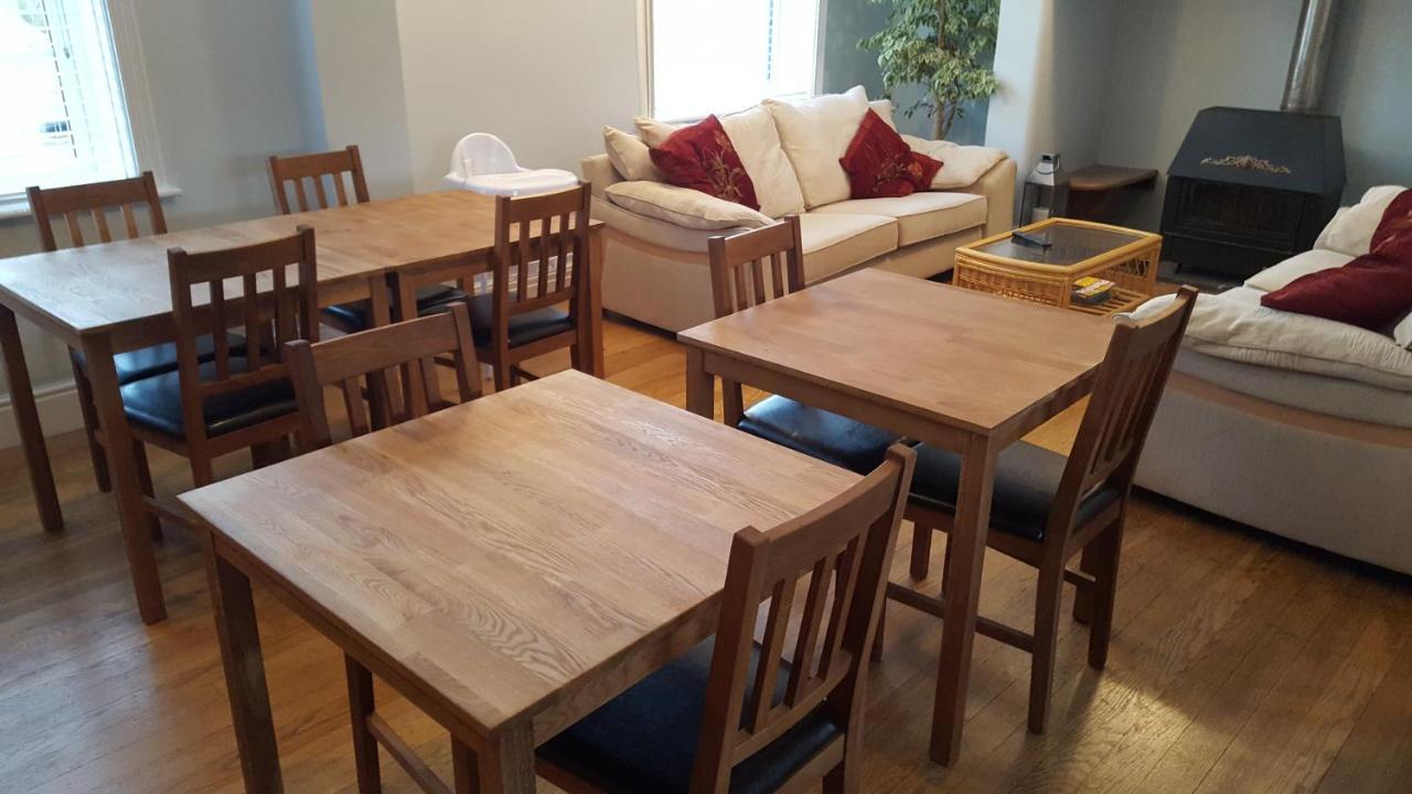 Woodlands 159 Bed & Breakfast Pershore Bagian luar foto