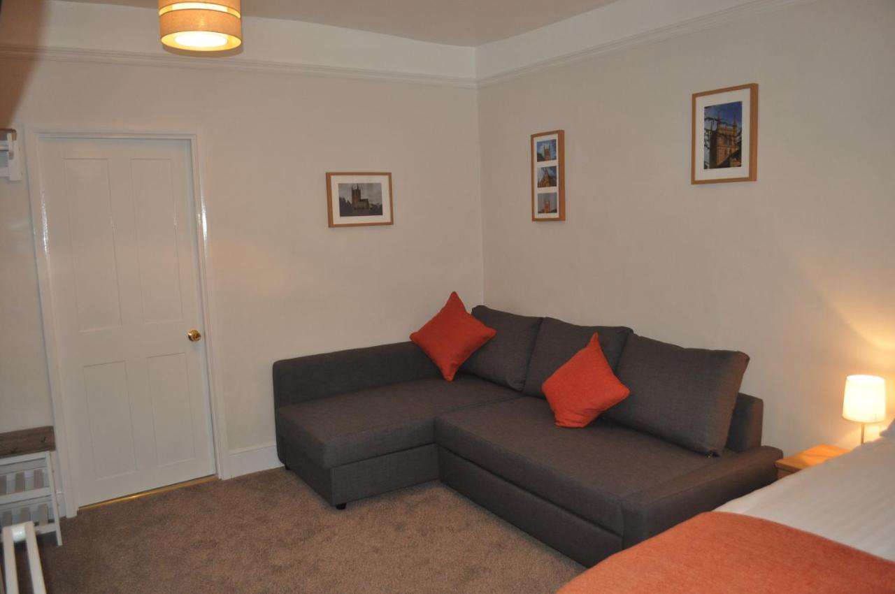 Woodlands 159 Bed & Breakfast Pershore Bagian luar foto