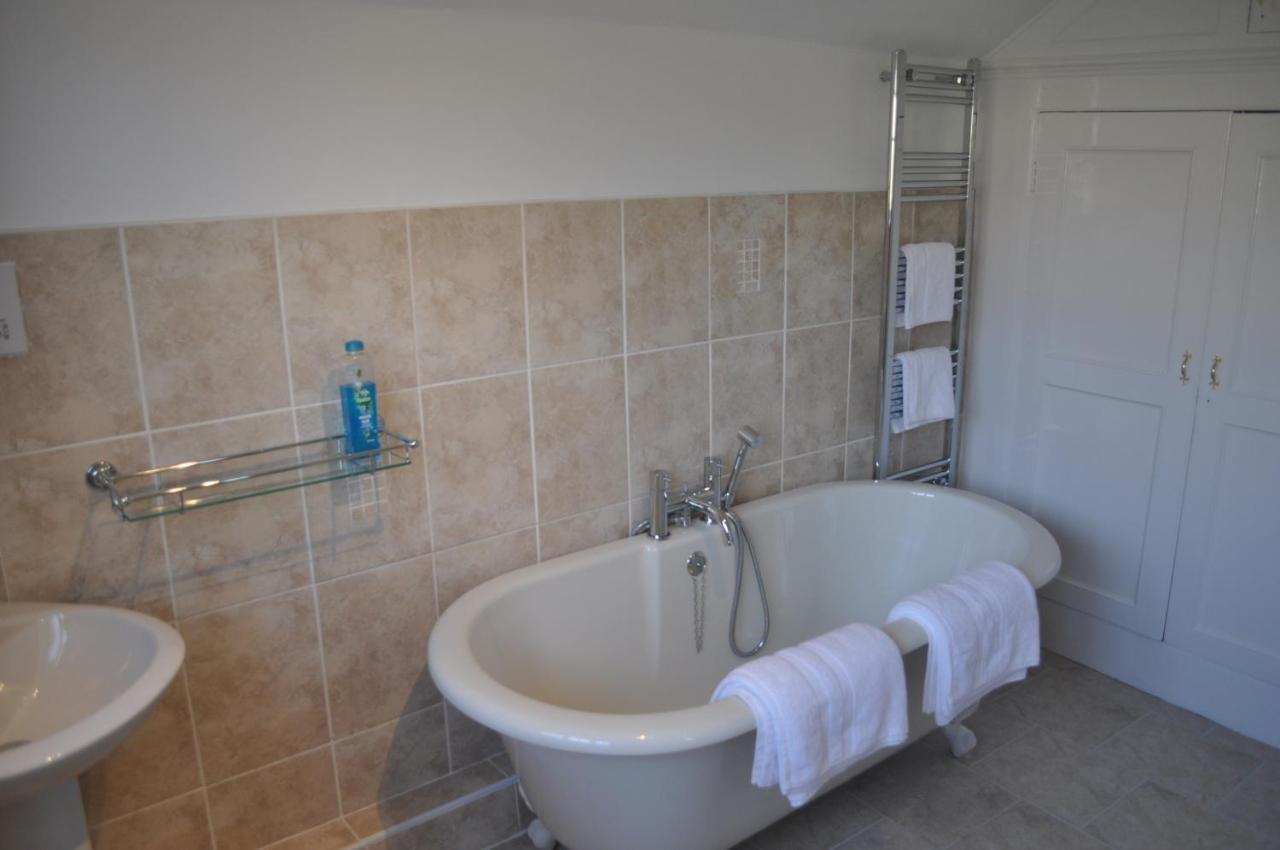 Woodlands 159 Bed & Breakfast Pershore Bagian luar foto